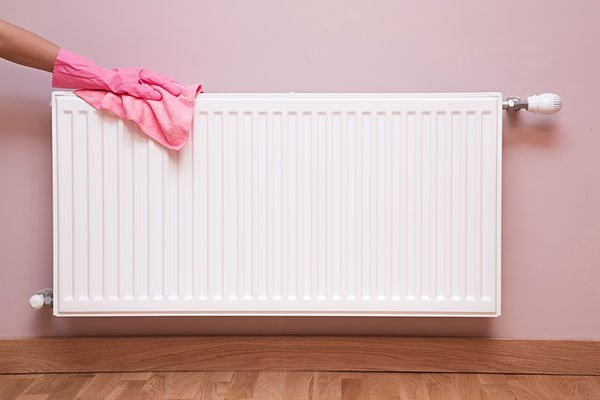 nettoyer poussiere radiateur